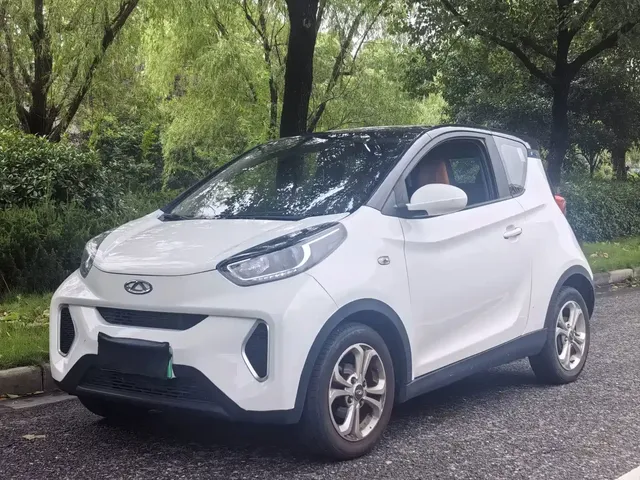 QQ New Energy Little Ant 2018 400 4-Seater Premium Smart Edition