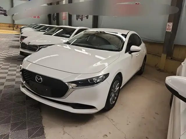 Mazda 3 Axela 2022 Mazda3 2.0L Automatic Shine Edition