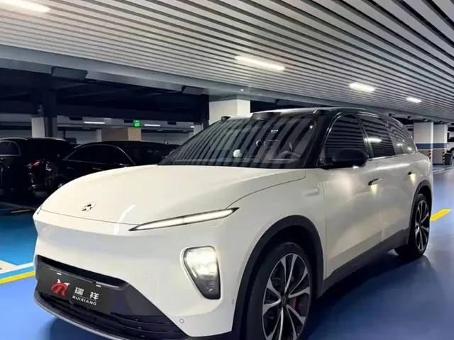 NIO ES8 2024 75kWh Executive Edition