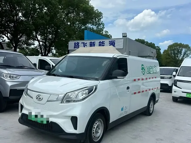 SAIC Maxus EV30 2023 Pure Electric Intelligent Logistics Expert Long Wheelbase CATL