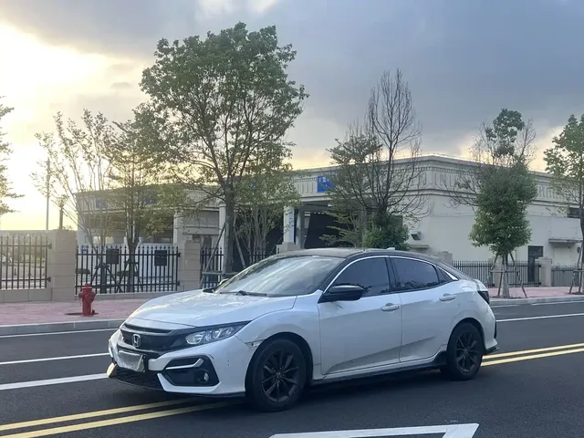 Honda Civic 2021 HATCHBACK 220TURBO CVT Trend Controller