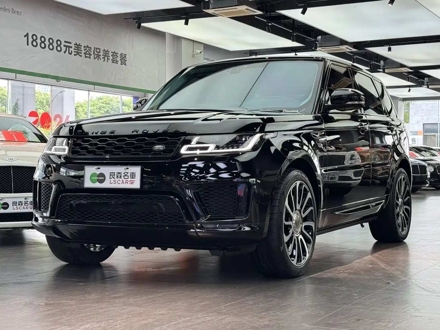 Land Rover Range Rover Sport 2022 3.0 L6 Gloss Black Edition