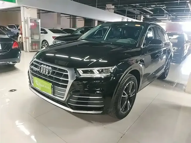 Audi Q5L 2020 Facelift 40 TFSI Honor Fashion