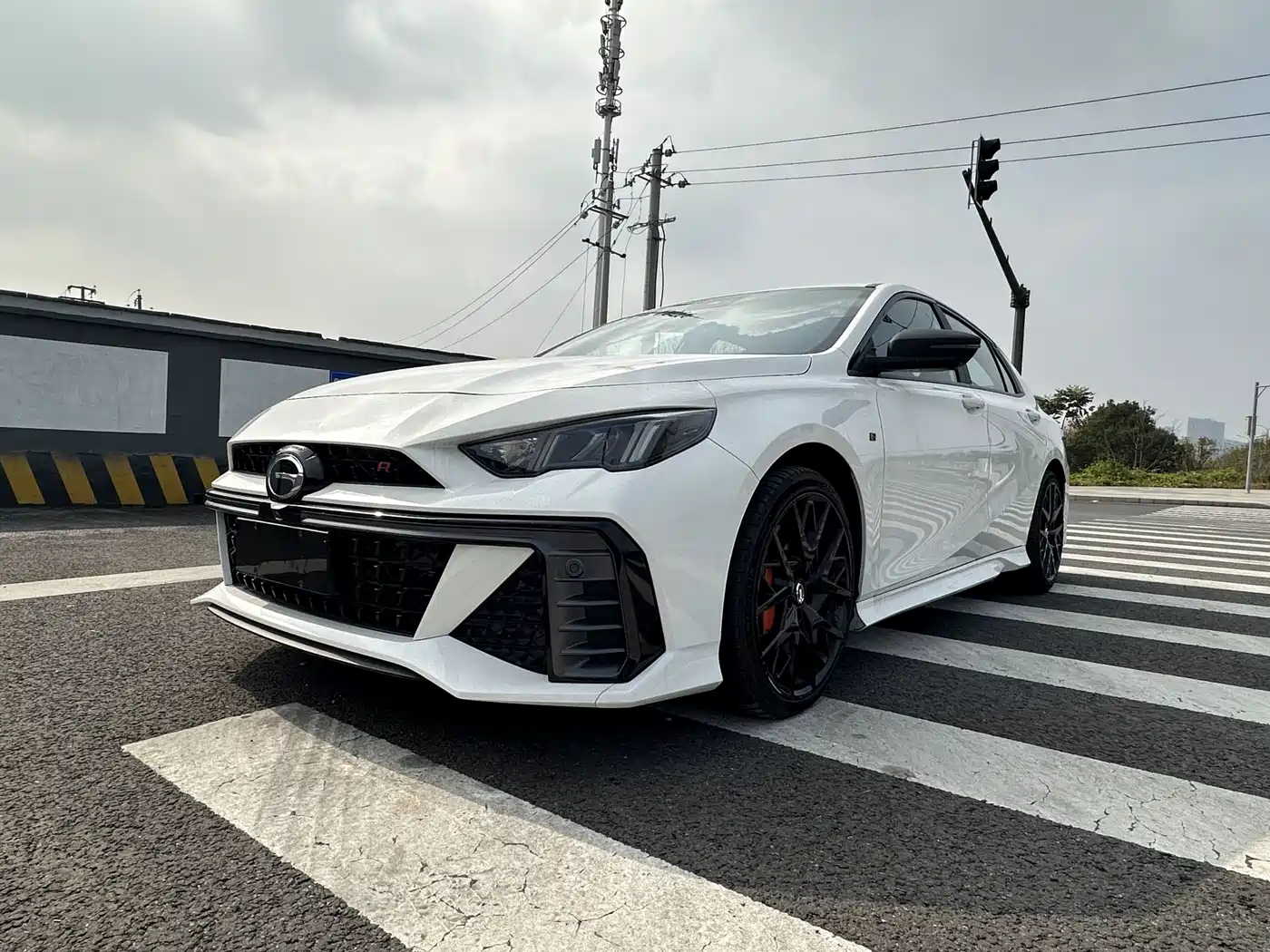 GAC Trumpchi Emkoo 2024 Model 400T Auto Shadow Leopard R PRO Edition