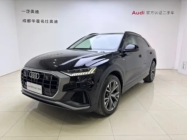 Audi Q8 2023 55 TFSI Luxury Sport