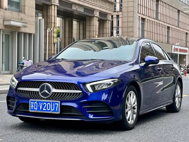 Mercedes-Benz A-Class 2021 A 200 L Sport Sedan Fashion Edition