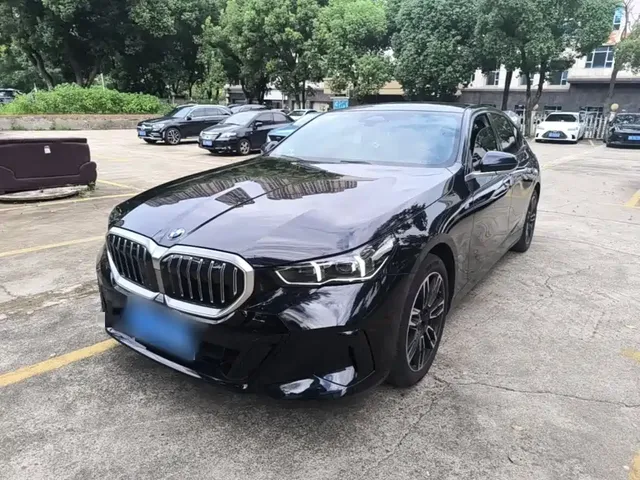 BMW 5 Series 2024 530Li Leading M Sport Package