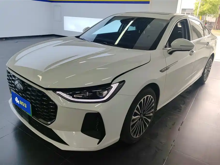 Chery Fengyun A8L 2025 1.5TGDI 145km Luxury