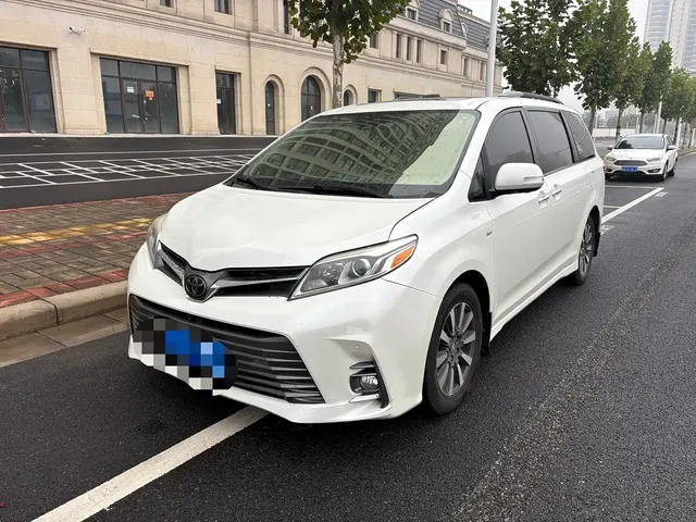 Toyota Sienna 2015 3.5L 4WD L