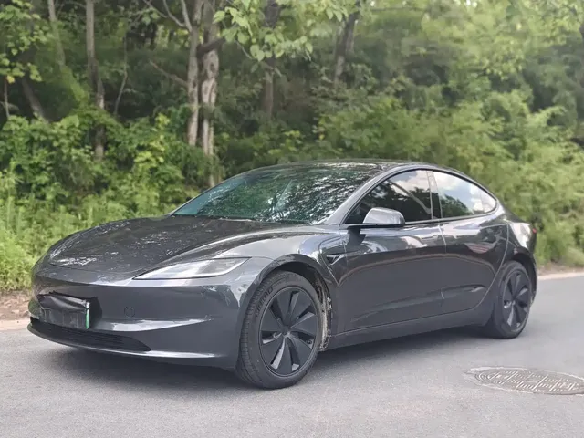 Tesla Model 3 2023 Long Range All-Wheel Drive