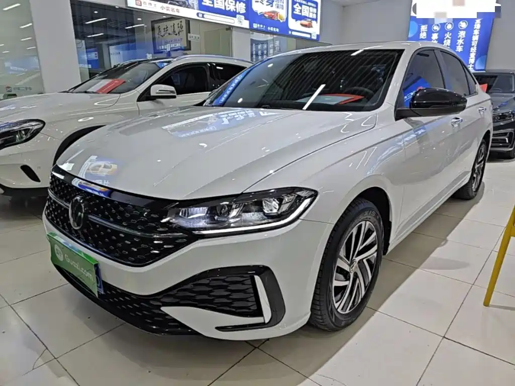 Volkswagen Lavida 2024 Model 300TSI DSG Starlight Full Comfort Edition