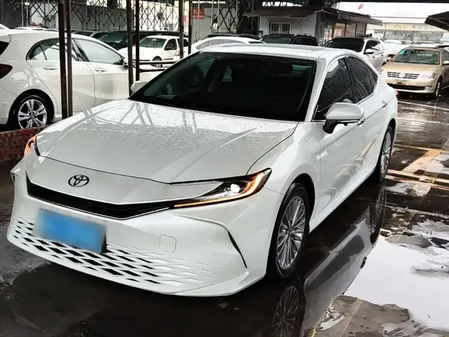 Toyota Camry 2026 Hybrid 2.0HGVP Luxury Edition