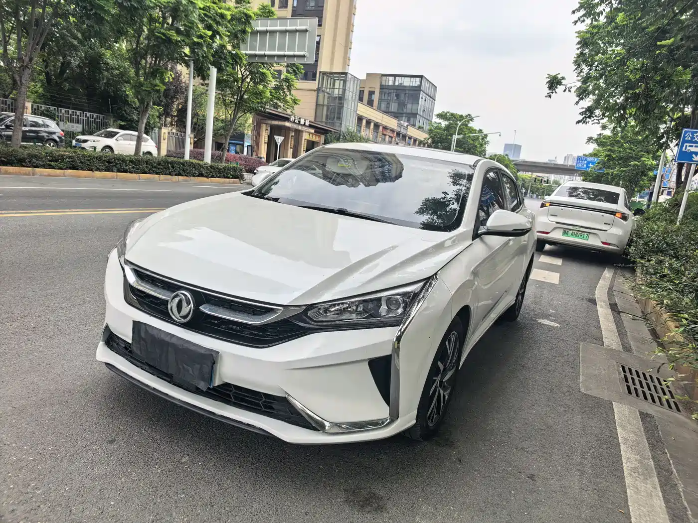 Dongfeng Aeolus Yixuan 2020 230T Automatic Xuanyue Edition