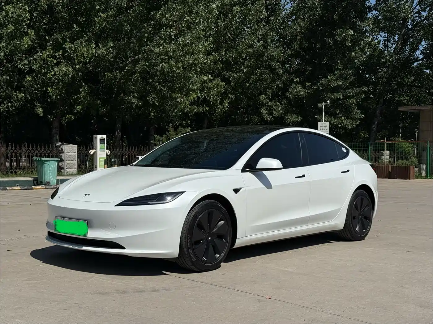 Tesla Model 3 2023 Long Range All-Wheel Drive