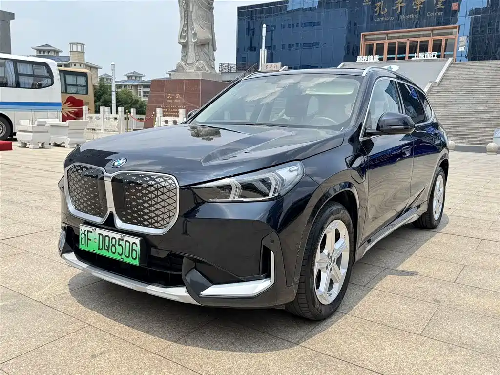 BMW iX1 2023 eDrive25L M Sport Package