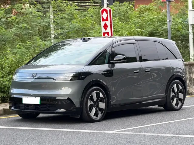 ZEEKR MIX 2025 Long Range Intelligent Driving Edition