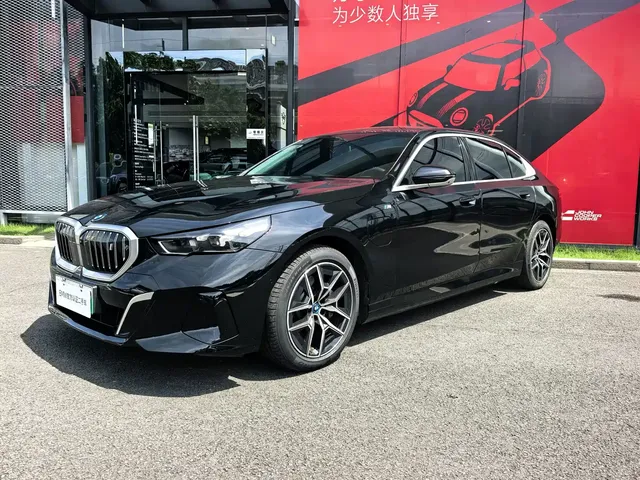 BMW i5 2024 eDrive 35L Premium Model M Sport Package