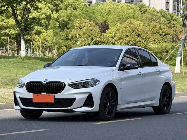 BMW 1 Series 2021 125i M Sport Black Night Edition
