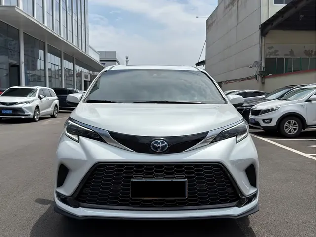 Toyota Granvia 2023 2.5L Hybrid Prestige PLUS Edition
