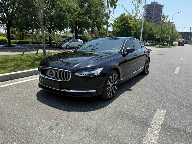 Volvo S90 2025 B5 Zhiyuan Luxury Edition