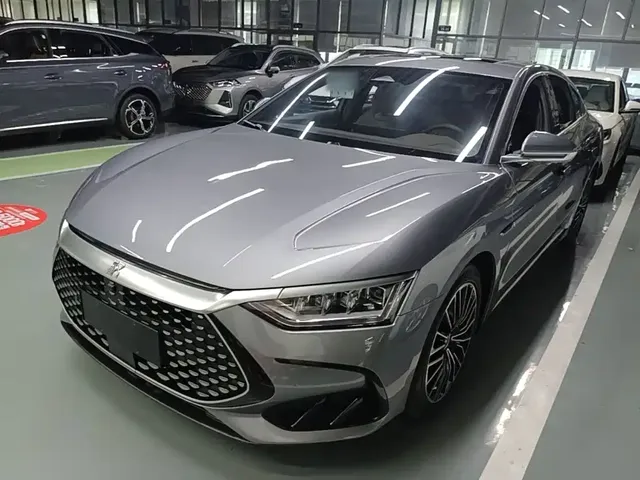 BYD Han 2022 DM-i 121KM Prestige
