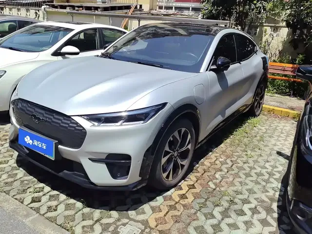Ford Mustang Mach-E 2021 Boundless RWD Luxury (Long Range)
