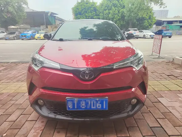 Toyota C-HR 2018 2.0L Leading Edition China V