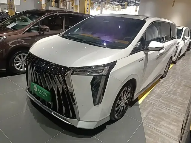 GAC Trumpchi E9 2025 Model E9 Super Fast Charging Champion