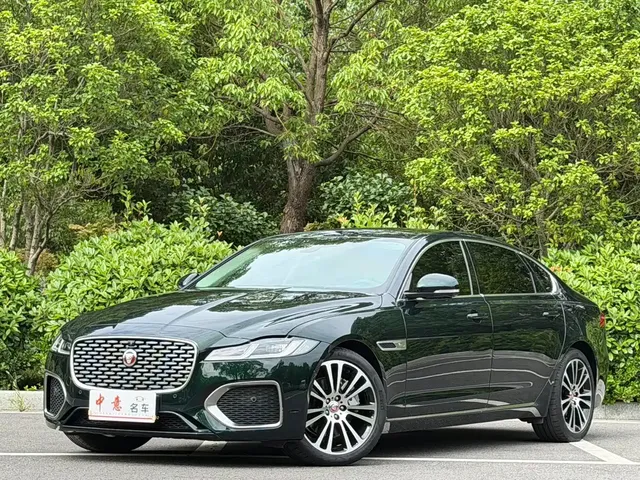Jaguar XFL 2024 2.0T P250 2WD Premium Luxury