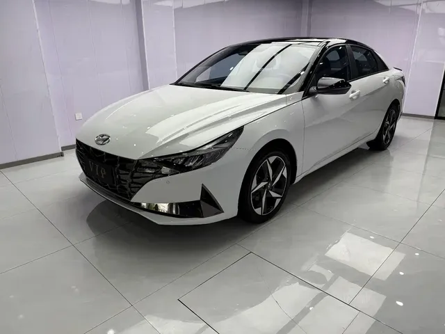 Hyundai Elantra 2021 240TGDi DCT LUX Premium Edition