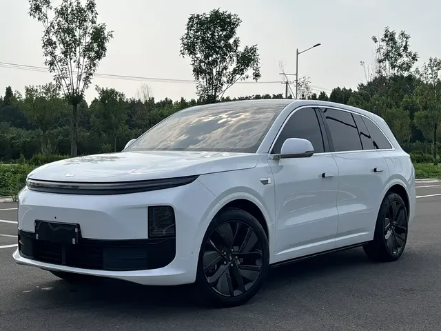 Li Auto L6 2024 Pro