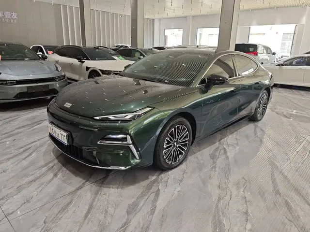 Geely Galaxy Xingyao 8 2025 130km EM-i Premium Edition