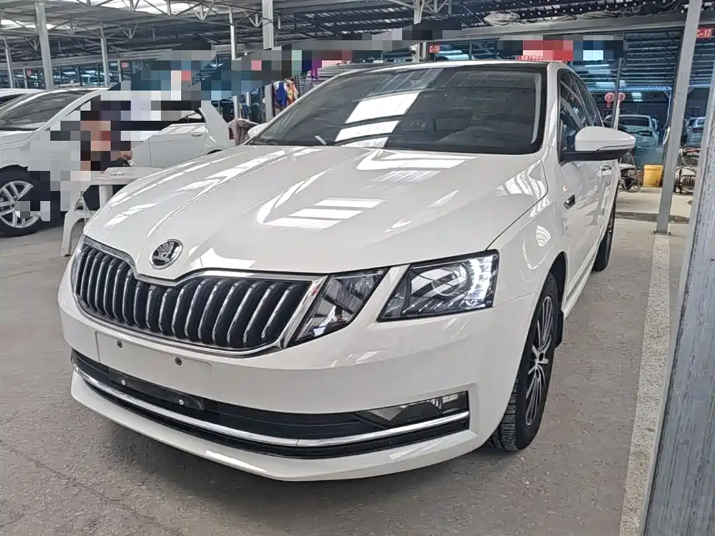 Škoda Octavia 2019 1.5L Automatic Smart Luxury China VI
