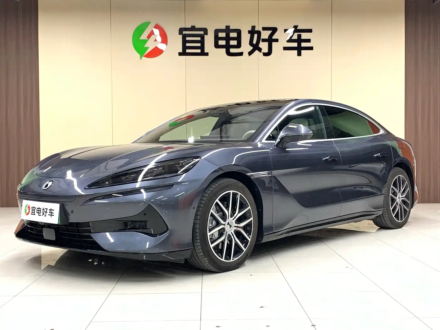 Denza Z9 2024 Model 1100km AWD Max Edition