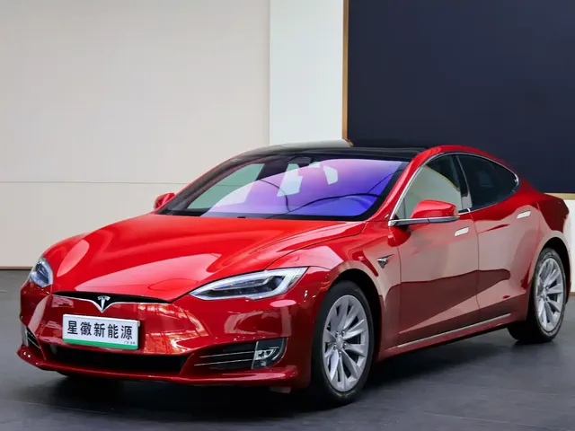 Tesla Model S 2017 Model S 75D Standard Range