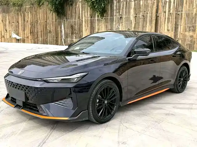 Changan UNI-V 2024 1.5T Deluxe Sport