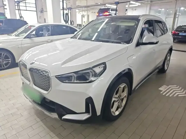 BMW iX1 2023 eDrive25L X Design Package