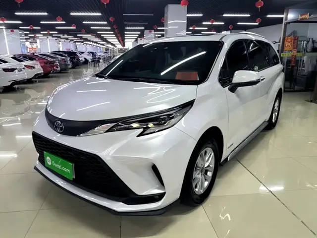 Toyota Granvia 2023 2.5L Hybrid Comfort Edition