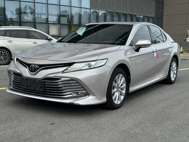 Toyota Camry 2019 2.0G Luxury Edition China VI