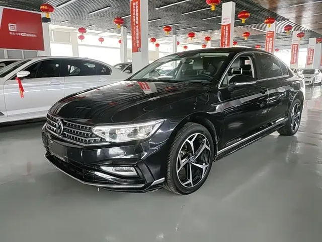 Volkswagen Magotan 2023 2 Million Units Anniversary Edition 330TSI DSG Leading Type