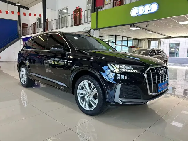 Audi Q7 2021 45 TFSI quattro S line Sport
