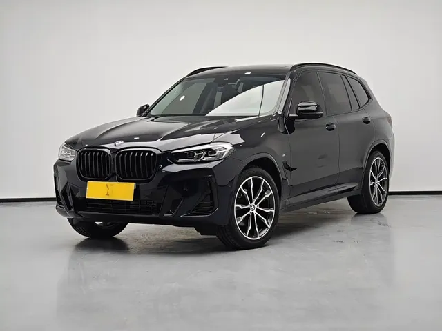 BMW X3 2022 xDrive30i Leading M Night Package