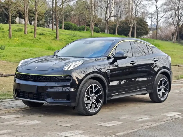 Lynk & Co 05 2020 2.0TD 2WD Shine Halo