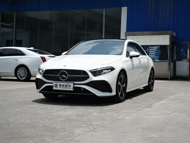Mercedes-Benz A-Class 2023 A 200 L Fashion