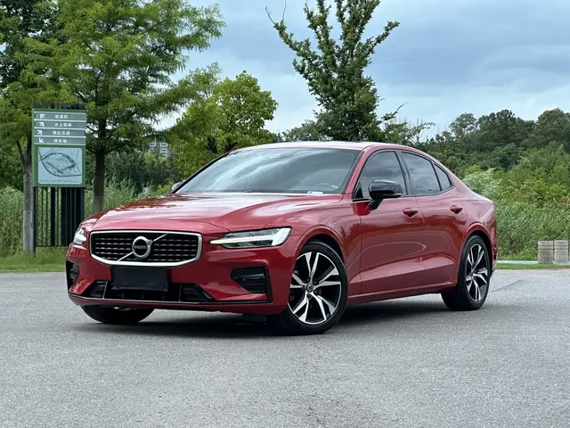 Volvo S60 2020 T4 Momentum Sport Edition