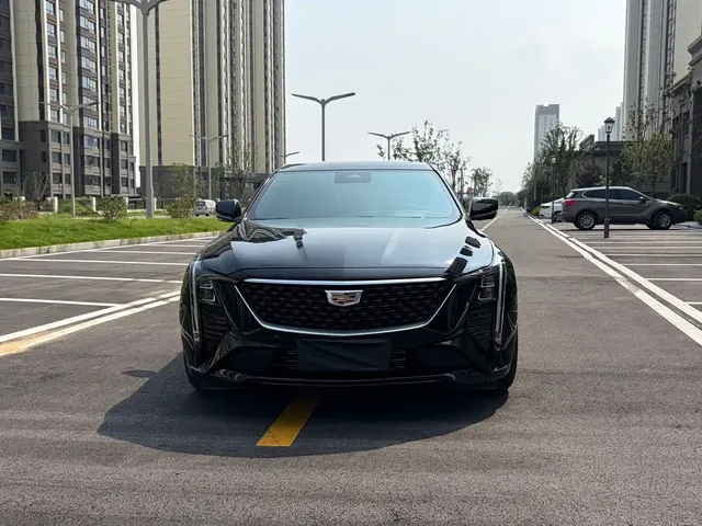 Cadillac CT5 2025 Model 28T Urban Sport Edition