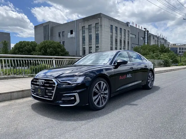 Audi A6L 2025 45 TFSI Premium Sport