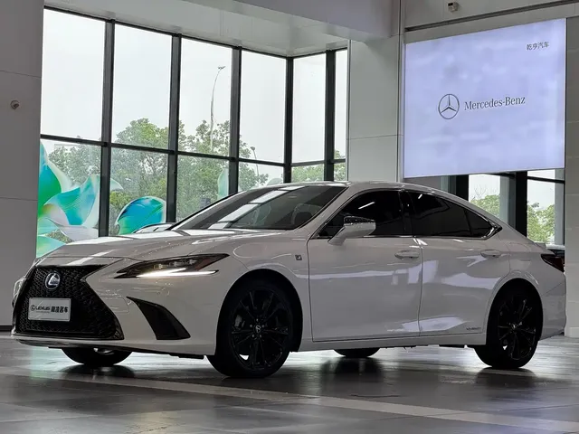 Lexus ES 2021 300h F SPORT