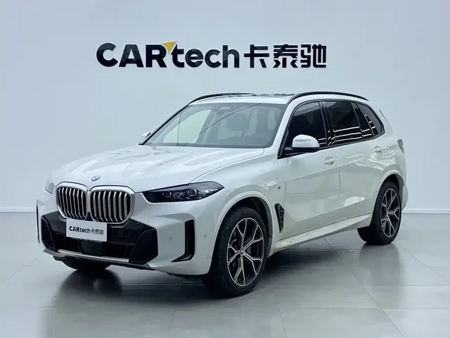 BMW X5 2025 Model xDrive 30Li Exclusive M Sport Blackout Package