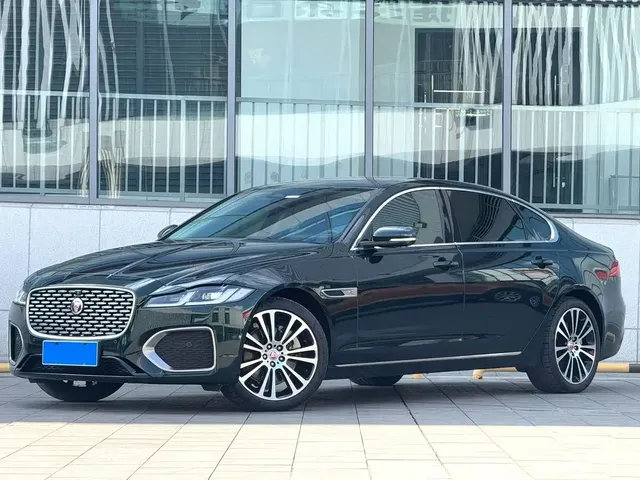 Jaguar XFL 2024 2.0T P250 2WD Premium Luxury